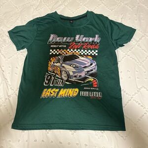 ROMWE Green Graphic Tee - Short Sleeve